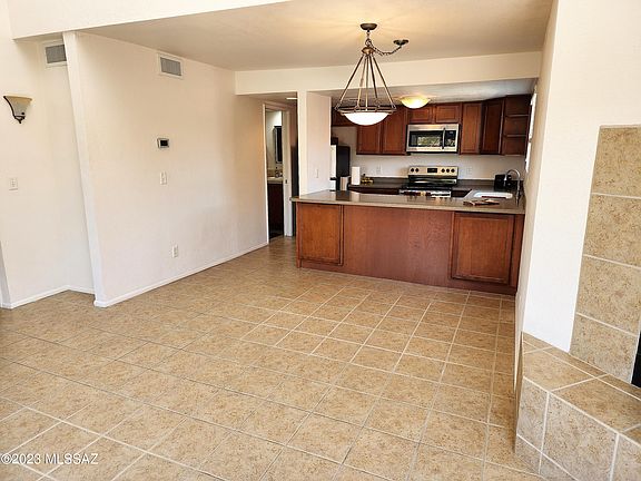 3rd image of 5051 N Sabino Canyon Rd Unit 2244