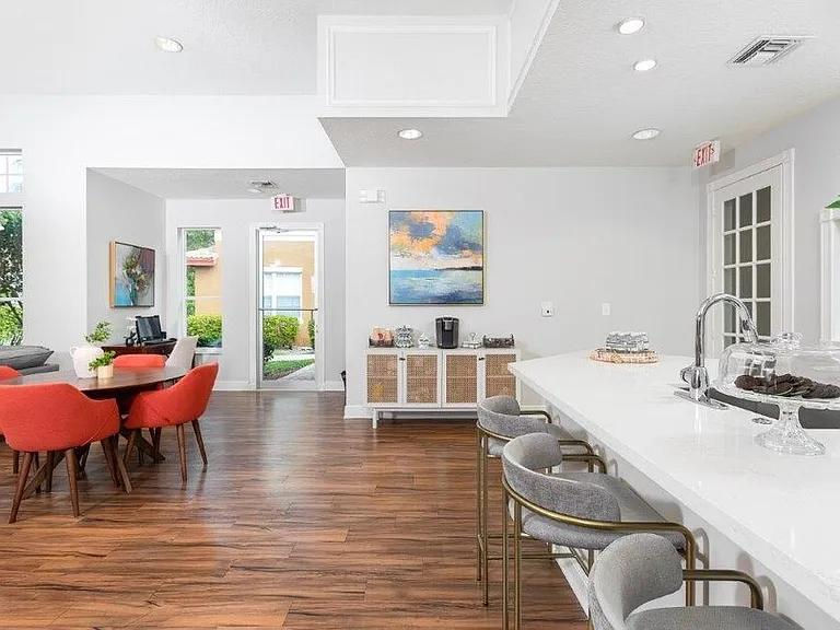 Delray Bay Apartments — Photo 24