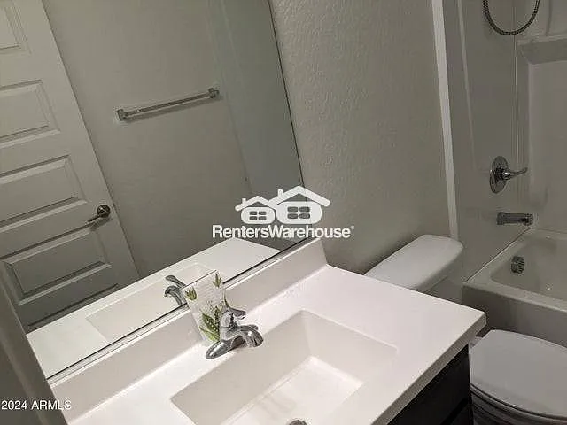 820 W Nova Pl — Photo 9