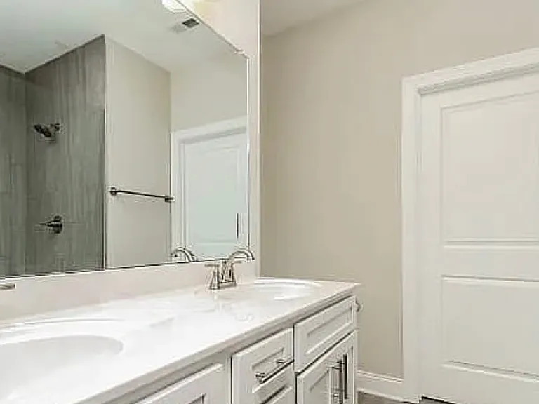 125 Dimaggio Dr — Photo 7