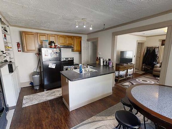 5th image of 416 Olive St APT 1