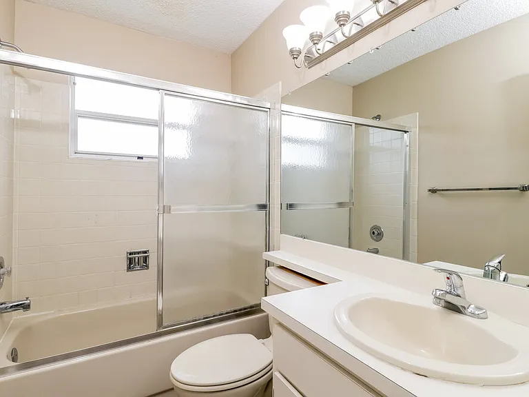 8537 Berkley Dr — Photo 13