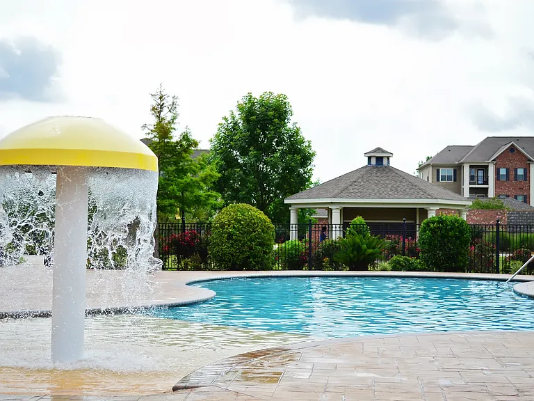 Lafayette Gardens Apartments — Photo 7