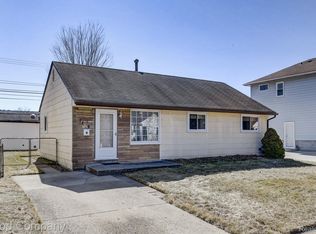 1169 W Marshall St, Ferndale, MI 48220