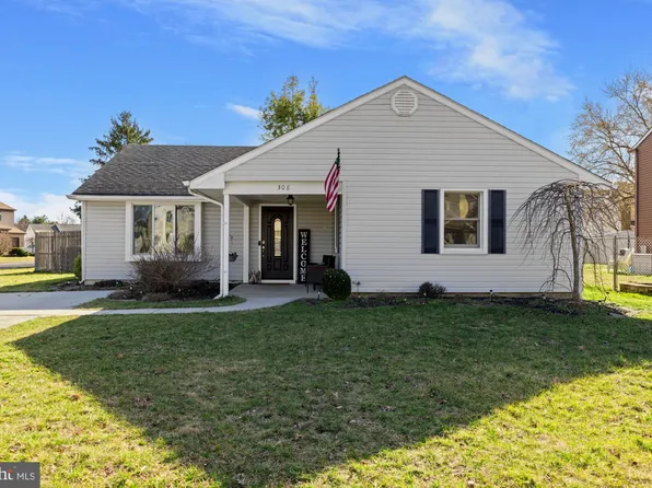 308 Ipswich Ln, Williamstown, NJ 08094