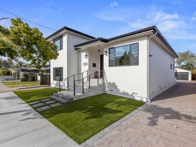 1355 Valota Rd, Redwood City, CA, 94061