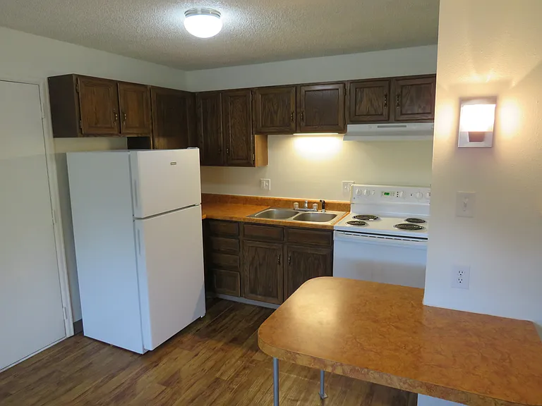 2419 Pattison Ave — Photo 6