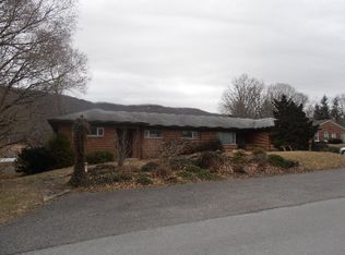1305 Liberty St, Bluefield, WV 24701