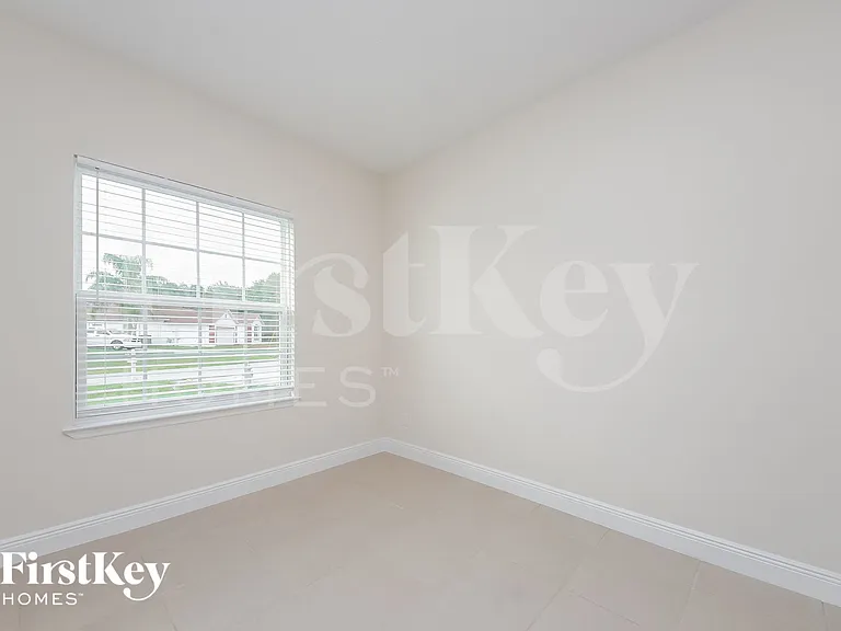 510 Magpie Ln — Photo 12