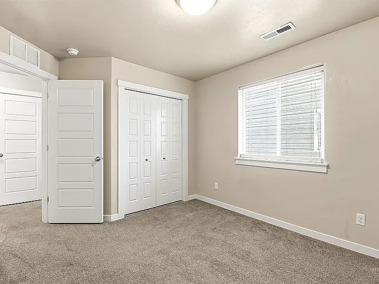 1814 W Heavy Timber Dr — Photo 25