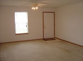 201/203 E Eagle Cir, Clever, MO 65631