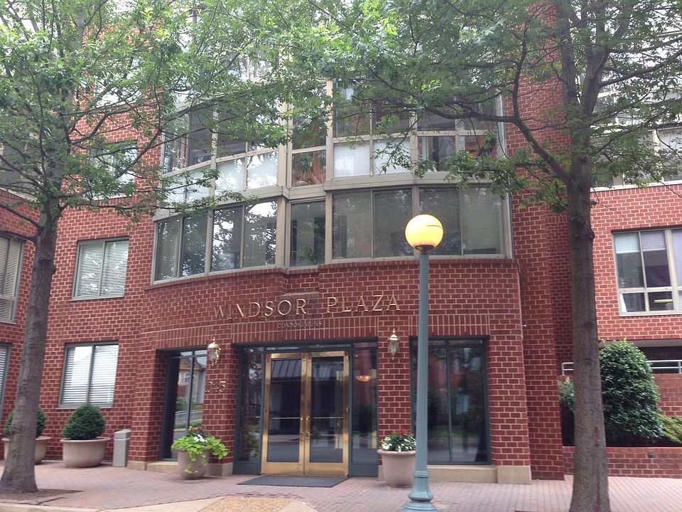 1st image of 1050 N Taylor St #1-104