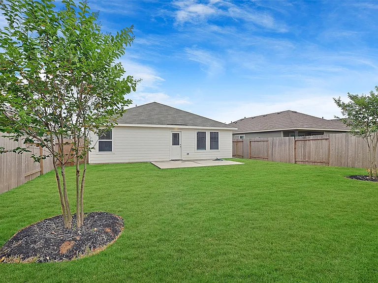 245 Douglas Hills Dr — Photo 27