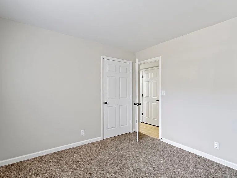 The Courts Apartment Homes — Photo 21