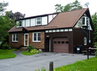 1002 Bill Rd, Schenectady, NY 12303