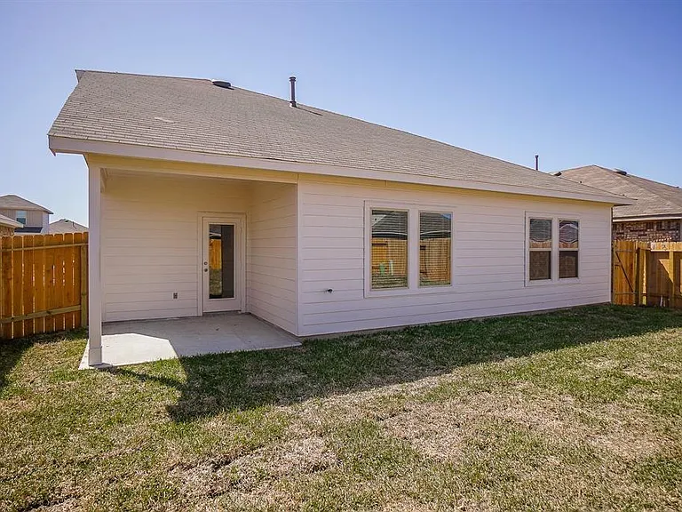 5210 Becker Hills Ln — Photo 32
