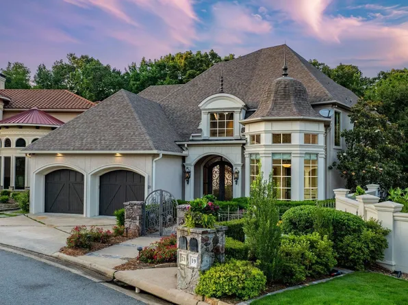 21 La Scala Ct, Little Rock, AR 72212