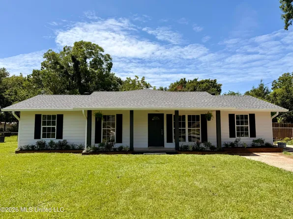 4802 Legare Ave, Pascagoula, MS 39581