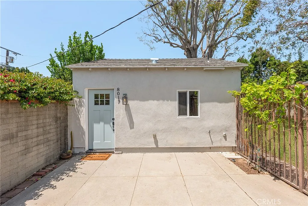 1 bed, 482 sqft, $2,995 — Photo 2