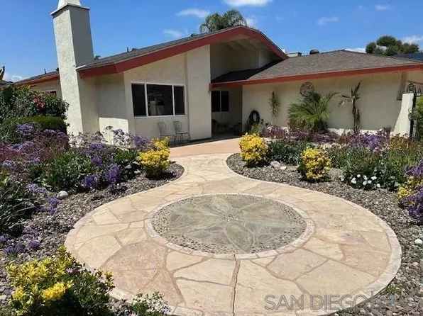 8215 Hillandale Dr, San Diego, CA 92120