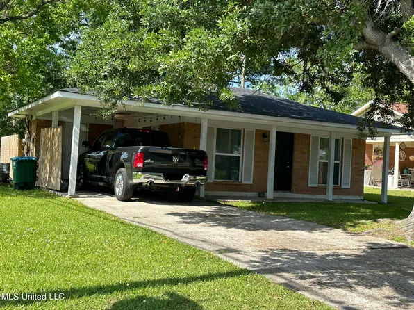 4803 Tupelo Ave, Pascagoula, MS 39581