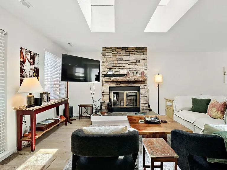 790 Walnut St #D — Photo 7