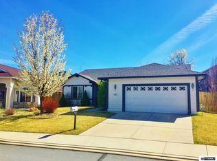 979 Santa Cruz St, Sparks, NV 89436