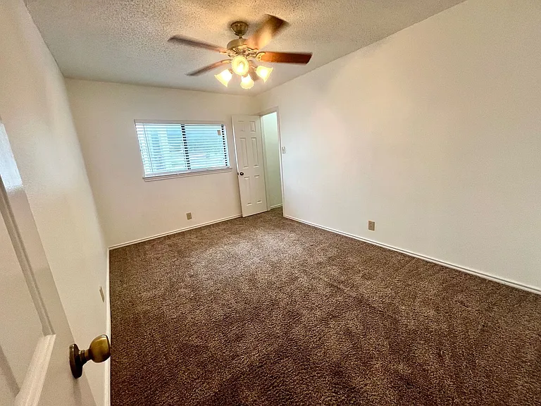 7734 Oakhill Park Dr — Photo 27