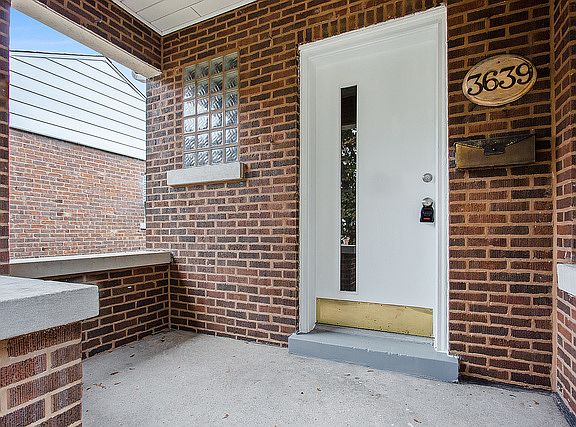 3rd image of 3639 S 53rd Ave