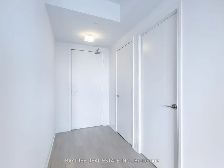 181 Dundas St E #4808 — Photo 9