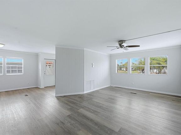 4th image of 3310 Blue Jay Ln