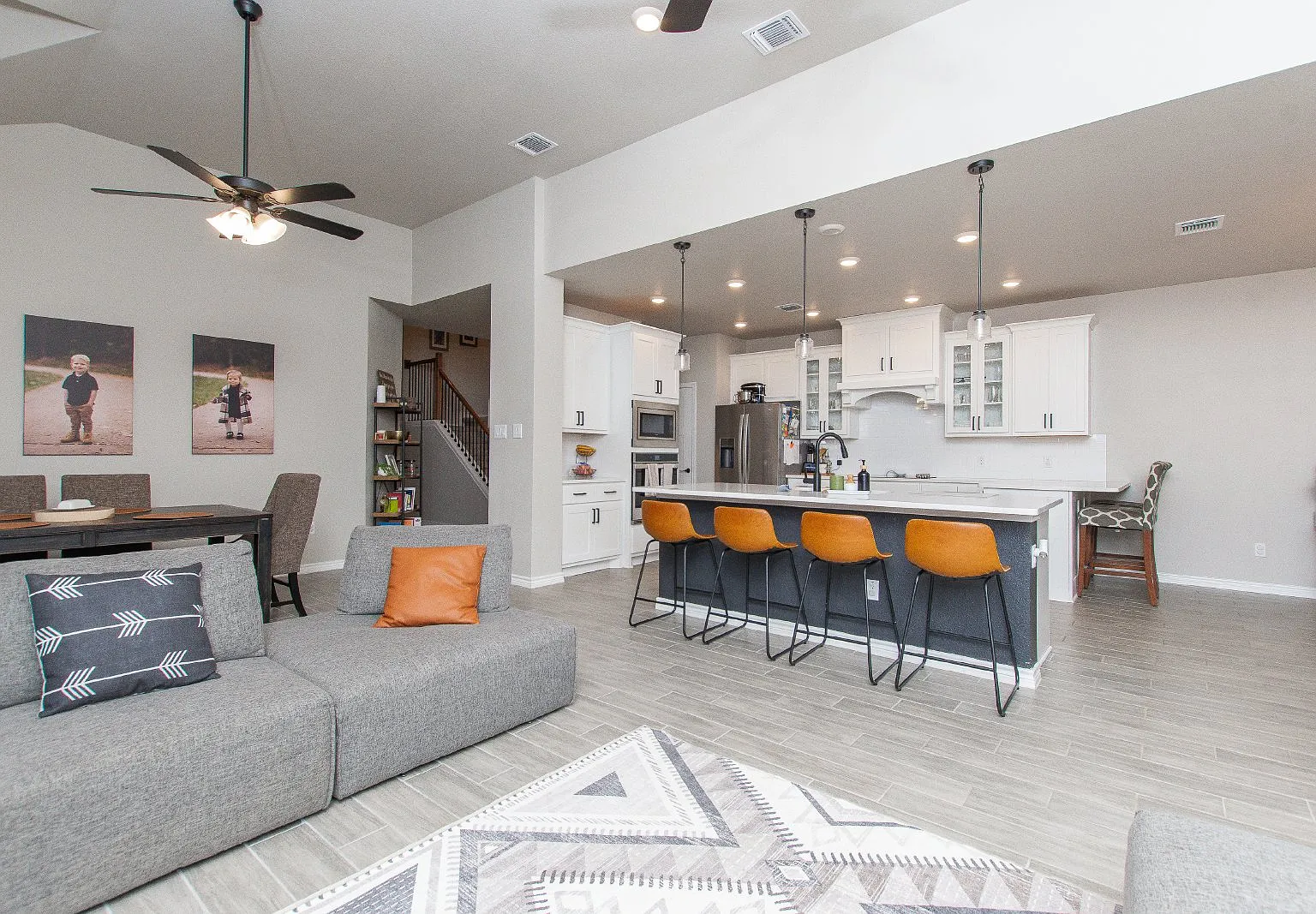 5 bed, 3.5 bath, 3594 sqft, $3,675 — Photo 4