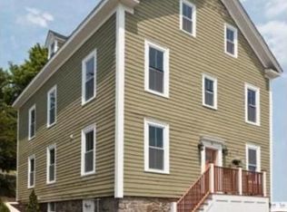 15 Cottage St, Marblehead, MA 01945