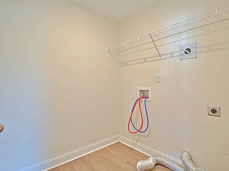 151 Buckingham Dr — Photo 20