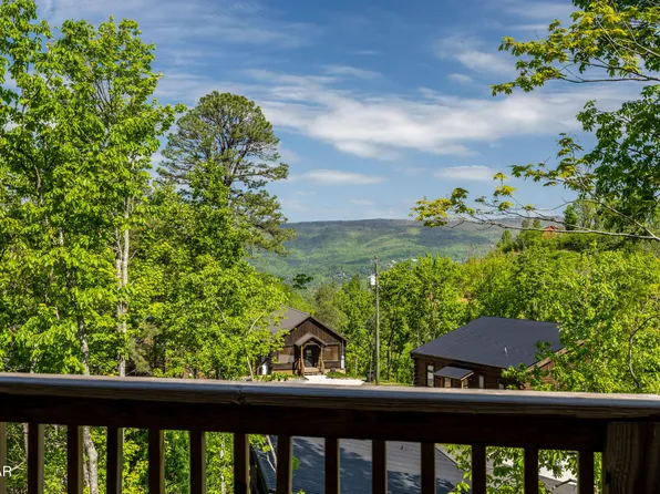 3107 Donegal Way, Sevierville, TN 37862
