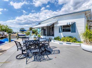 6906 E Bayou Ln, Bradenton, FL 34207