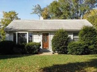 318 N Elm St, Mount Prospect, IL 60056