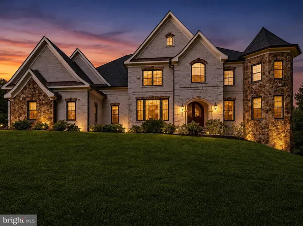 936 Kimberwicke Rd, Mc Lean, VA 22102