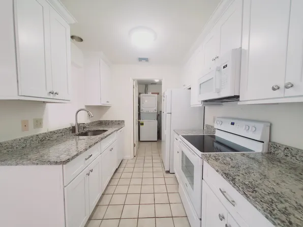 1900 Summer St #W, Stamford, CT 06905
