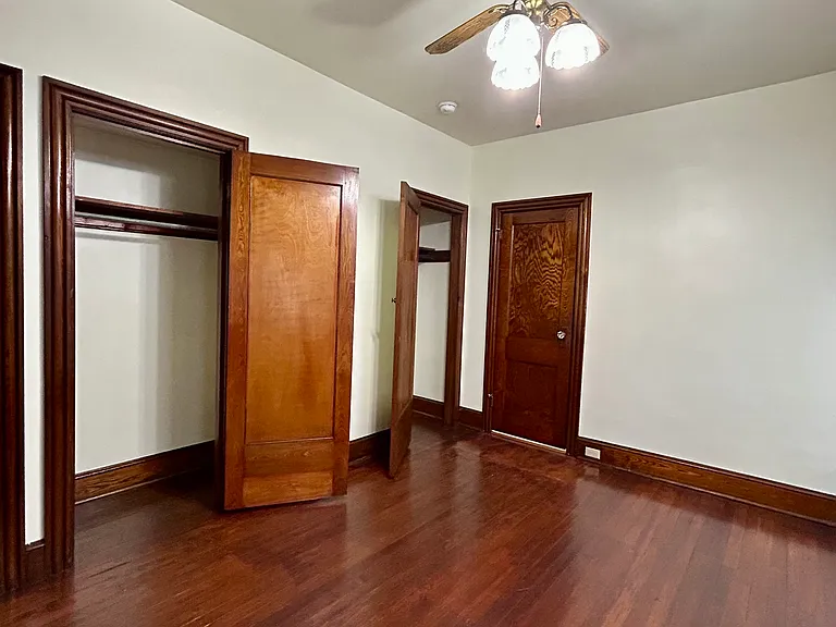 5010 Pulaski Ave — Photo 32