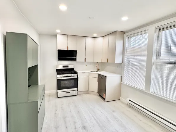 739 Parker St #3, Boston, MA 02120