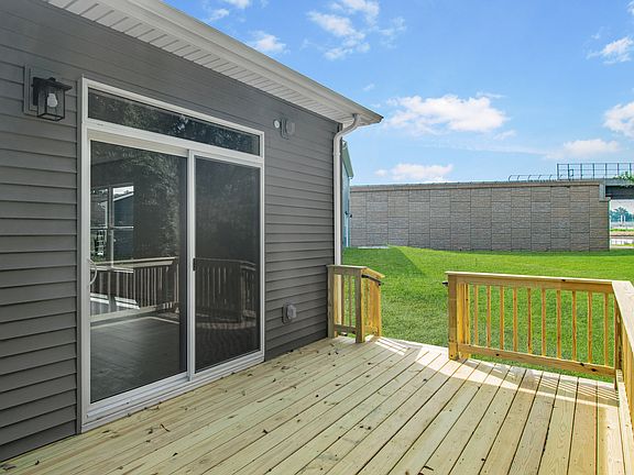 3rd image of 1384 N Hunters Crossing Cir Lot 137