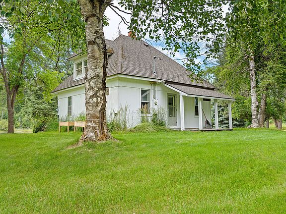 3rd image of 250 Swan Meadow Dr