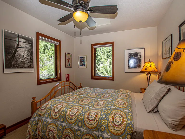 725 Balsam Ln — Photo 24
