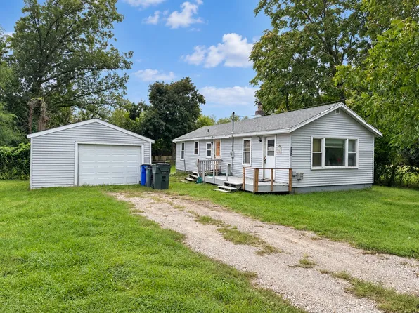 411 30th Street Dr SE, Cedar Rapids, IA 52403