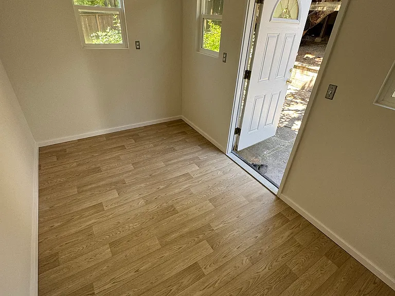 1912 Oak Knoll Dr — Photo 22