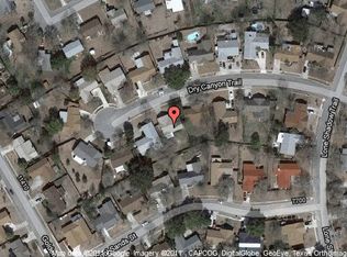 7712 Dry Canyon Trl, Live Oak, TX 78233