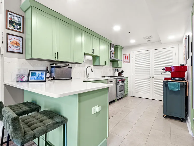 63 Sussex St #8 — Photo 6