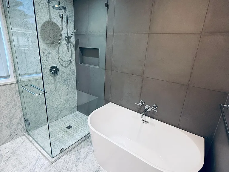 1500 Martin St #6 — Photo 11
