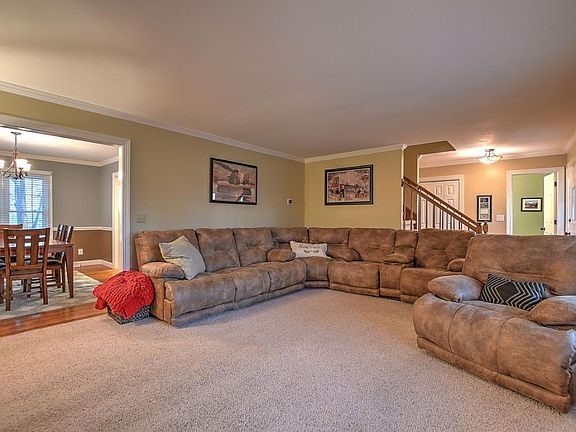 5th image of 229 Bart Green Dr